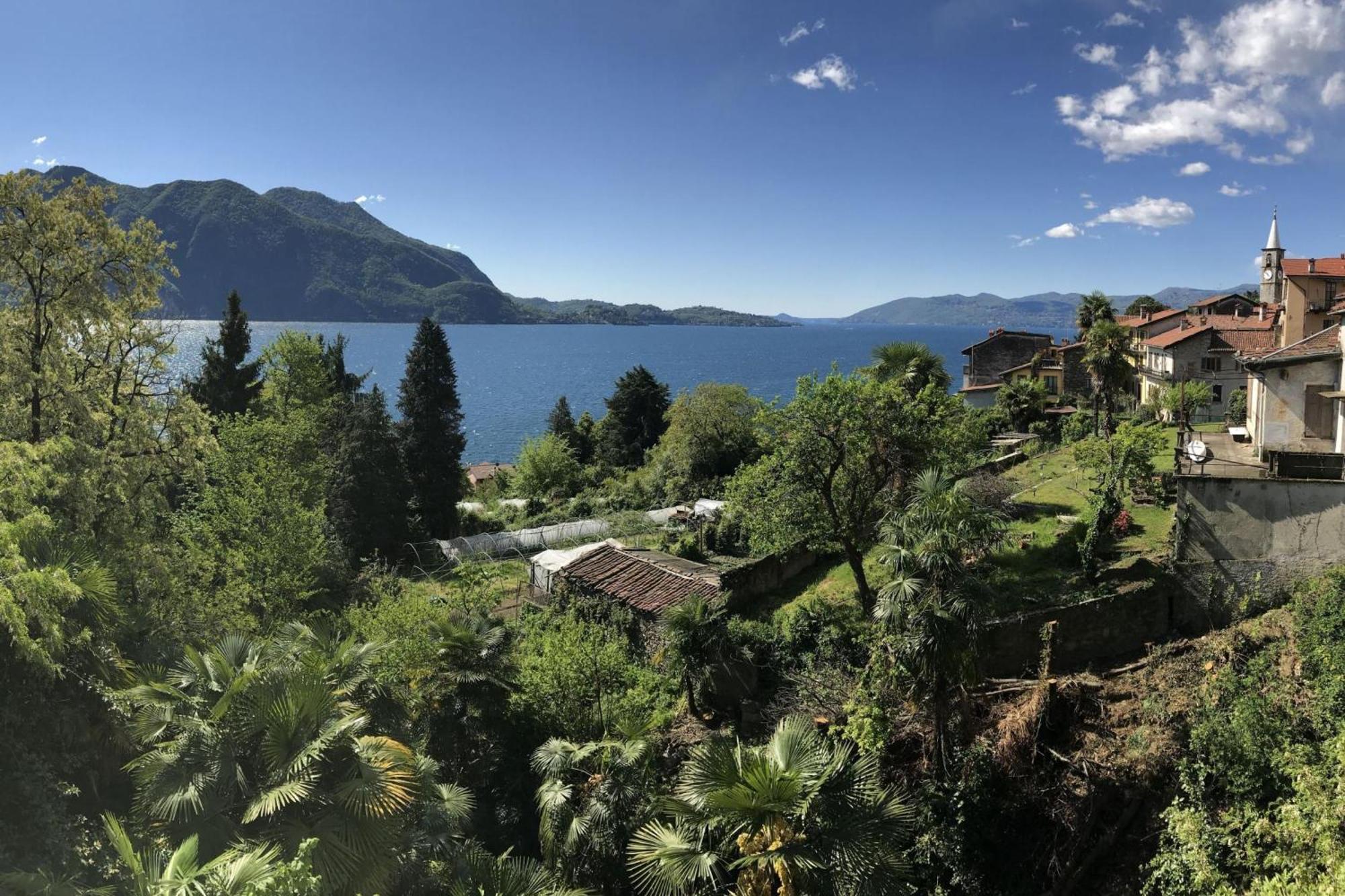 Blu Lake Apartment On Ghiffa Beach - Happy Rentals Eksteriør billede